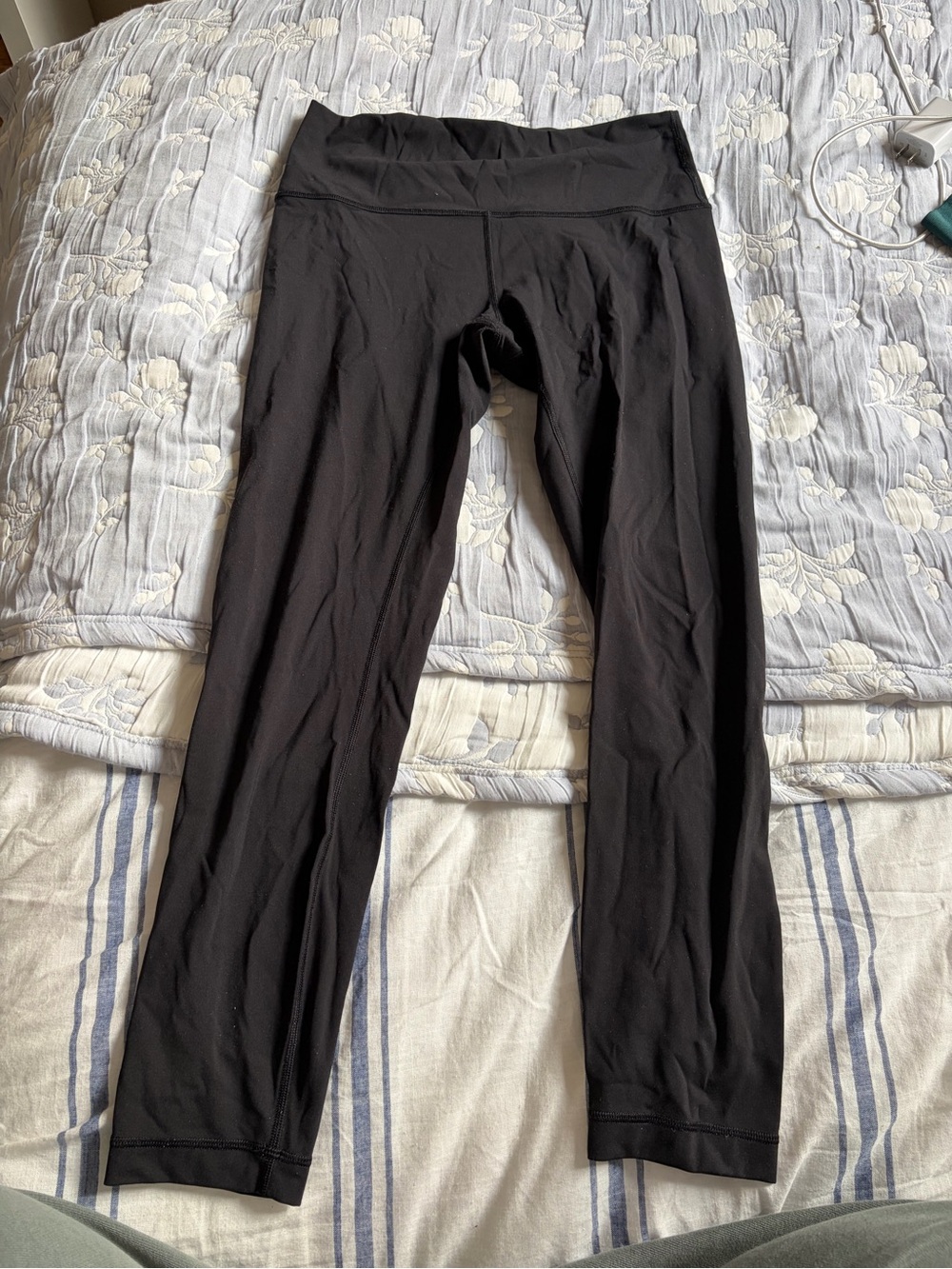 Lululemon black leggings